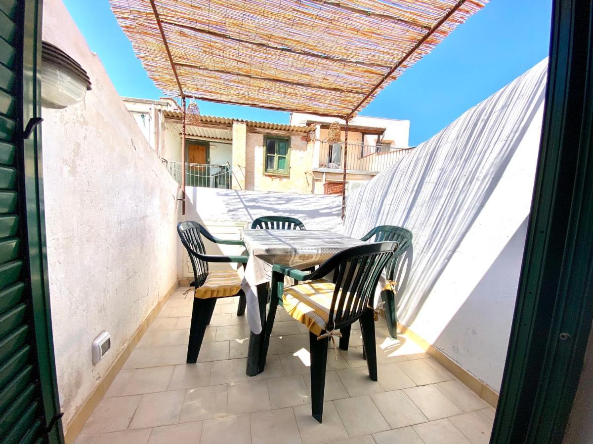 Veterani 63 Apartment Чефалу Екстериор снимка